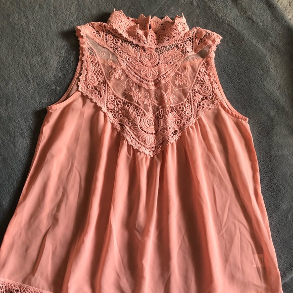 Cute Top - Picture 7 of 8